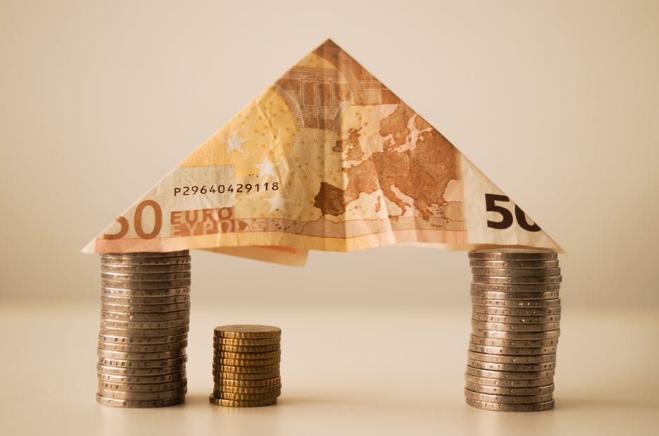 Ile kosztuje utrzymanie domu w Polsce i Europie